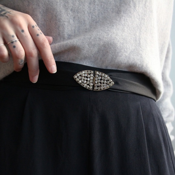 1920-30’s Antique Czech Glass Brass Buckle - Picture 6 of 7